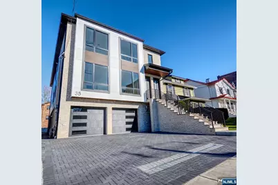 35 Henry Avenue 2nd Floor #2nd Floor, Palisades Park, NJ 07650 - Photo 1