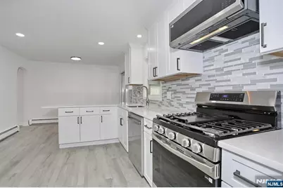 225 Broadway, Hillsdale, NJ 07642 - Photo 9