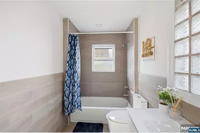 10-12 Mulford Place, Newark, NJ 07112 - Photo 11