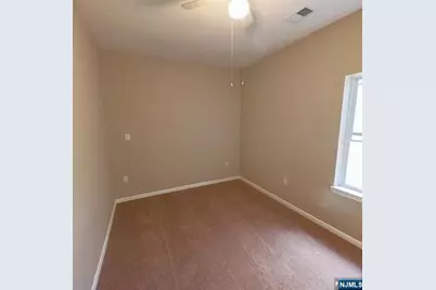 547 Elm Street, Kearny, NJ 07032 - Photo 9