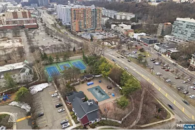 504 Nelson Court, Edgewater, NJ 07020 - Photo 37