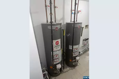 339 Ocean Avenue, Jersey City, NJ 07305 - Photo 29