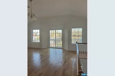 339 Ocean Avenue, Jersey City, NJ 07305 - Photo 19