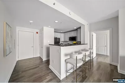 6404 City Place, Edgewater, NJ 07020 - Photo 5