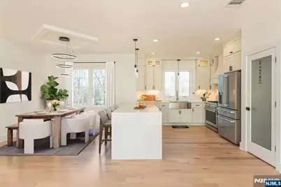 24 Shrewsbury Drive, Livingston, NJ 07039 - Photo 7