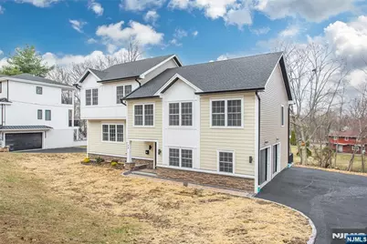 24 Shrewsbury Drive, Livingston, NJ 07039 - Photo 3