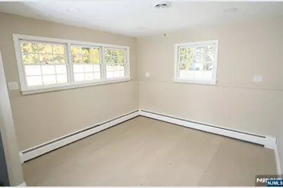 850 Ridgewood Avenue, Oradell, NJ 07649 - Photo 11