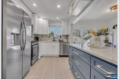 590 North Street, Teaneck Township, NJ 07666 - Photo 7