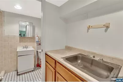 308 38th Street, Union City, NJ 07087 - Photo 23