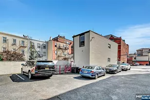 308 38th St, Union City, NJ 07087 - Photo 27