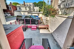 308 38th St, Union City, NJ 07087 - Photo 23