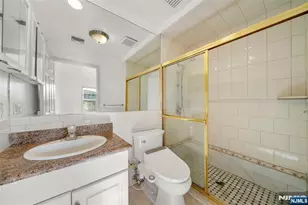 29 Prospect St, Palisades Park, NJ 07650 - Photo 17