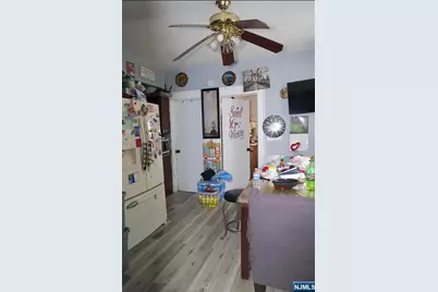 16 Krueger Place, Passaic, NJ 07055 - Photo 13