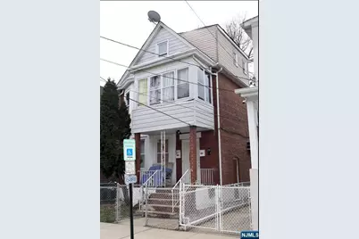 16 Krueger Place, Passaic, NJ 07055 - Photo 5