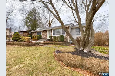 28 Woodside Drive, West Milford, NJ 07480 - Photo 5