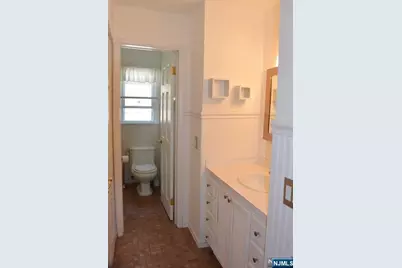 382 Mayer Court 1 #1, Ridgefield, NJ 07657 - Photo 7