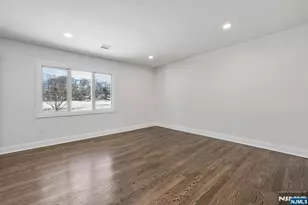 35 Lloyd Rd, Ho Ho Kus, NJ 07423 - Photo 17