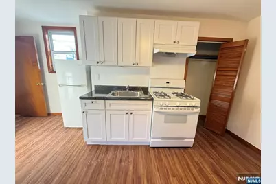 102 Union Street 1B #1B, Newark, NJ 07105 - Photo 5