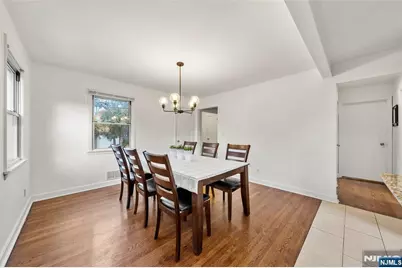 636 Elm Avenue, Ridgefield, NJ 07657 - Photo 9