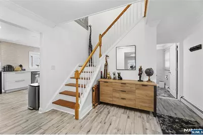 52 Hillside Avenue B #B, Tenafly, NJ 07670 - Photo 3