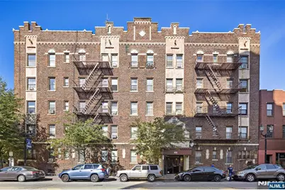 821 Bergen Avenue B12 #B12, Jersey City, NJ 07306 - Photo 15
