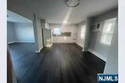 30 Chobot Lane 2 #2, Elmwood Park, NJ 07407 - Photo 5