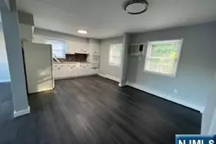 30 Chobot Ln 2, Elmwood Park, NJ 07407 - Photo 3