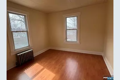 16 Cutler Street 2 #2, Clifton, NJ 07011 - Photo 5