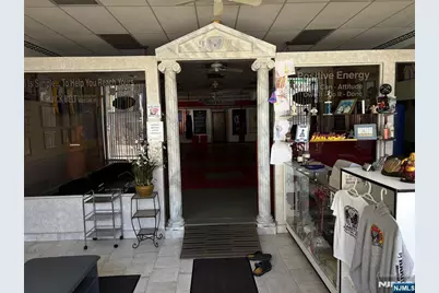 266 Palisade Avenue, Cliffside Park, NJ 07010 - Photo 3