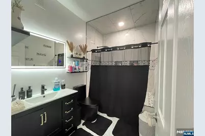 346 Harding Avenue, Clifton, NJ 07011 - Photo 13