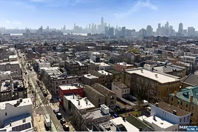 221 Sherman Avenue 2 #2, Jersey City, NJ 07307 - Photo 33