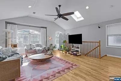 221 Sherman Avenue 2 #2, Jersey City, NJ 07307 - Photo 9