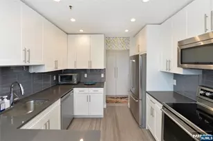 100 Carlyle Dr 14G-North, Cliffside Park, NJ 07010 - Photo 9