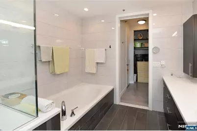 100 Carlyle Drive 14G-North #14G-NORTH, Cliffside Park, NJ 07010 - Photo 15