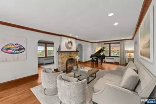 127 Westervelt Ave, Tenafly, NJ 07670 - Photo 11
