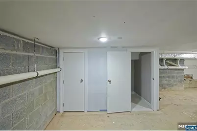 81 Grove Street, East Orange, NJ 07017 - Photo 31