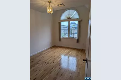 2471 7th Street, Fort Lee, NJ 07024 - Photo 9