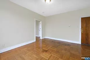 124 Storms Ave 4E, Jersey City, NJ 07306 - Photo 5