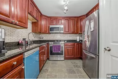 5114 City Place, Edgewater, NJ 07020 - Photo 9