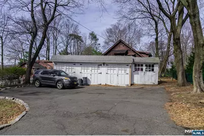 222 Claremont Avenue, Verona, NJ 07044 - Photo 9