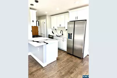 41 W Church Street 11 #11, Bergenfield, NJ 07621 - Photo 3