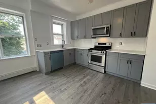 542 Valley Brook Ave 3, Lyndhurst Township, NJ 07071 - Photo 1