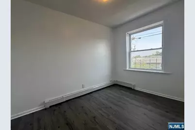 542 Valley Brook Avenue 3 #3, Lyndhurst Township, NJ 07071 - Photo 5