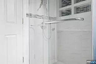 121 Pine Ave, New Milford, NJ 07646 - Photo 11