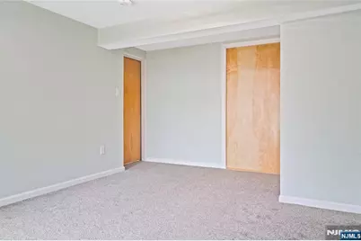 121 Pine Avenue, New Milford, NJ 07646 - Photo 21