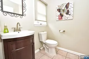 321 John Ochs Dr, Saddle Brook Township, NJ 07663 - Photo 21