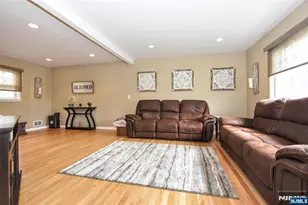 321 John Ochs Dr, Saddle Brook Township, NJ 07663 - Photo 9