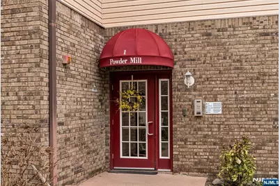 112 Cannella Way, Riverdale, NJ 07457 - Photo 3