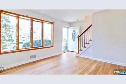 48 Center Court, Garfield, NJ 07026 - Photo 3