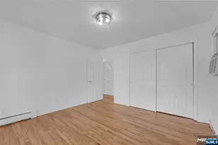 203 Snedeker Pl, Northvale, NJ 07647 - Photo 9